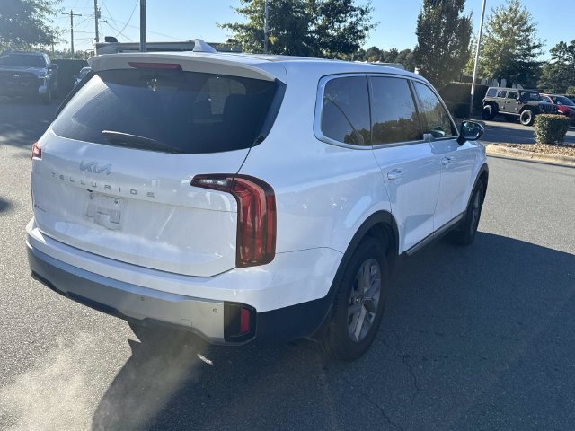 Certified 2024 Kia Telluride LX FWD image 8