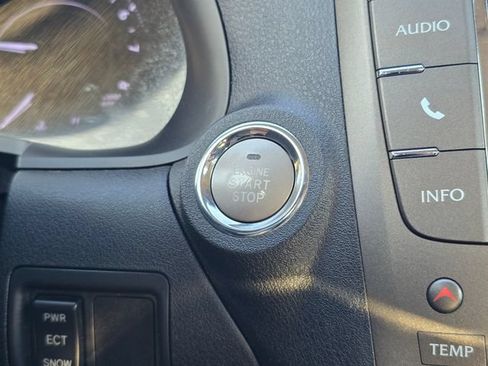 Used 2015 Lexus IS 250C w/ Luxury Package RWD image 36