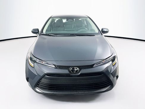 Used 2026 Toyota Corolla LE image 2
