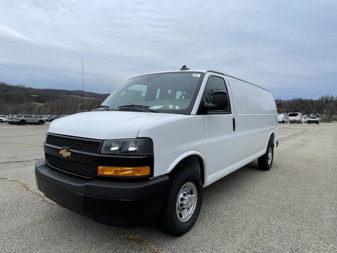 New 2025 Chevrolet Express 2500 Extended w/ Driver Convenience Package image 7