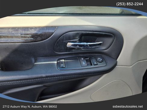 Used 2014 Dodge Grand Caravan American Value Package image 18