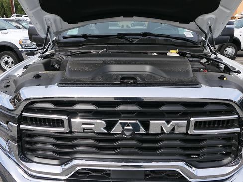 New 2026 RAM 5500 Tradesman w/ Chrome Appearance Group AWD/4WD image 26