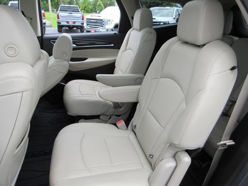 Certified 2019 Buick Enclave Premium FWD image 22