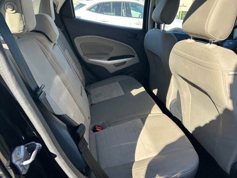 Used 2021 Ford EcoSport S image 4