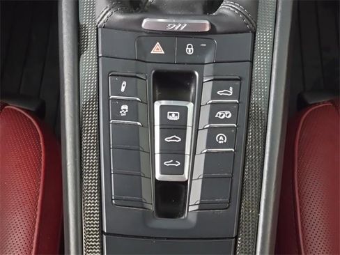 Used 2018 Porsche 911 Carrera GTS image 22