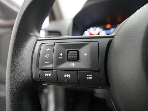 Used 2023 Nissan Rogue S AWD/4WD image 17