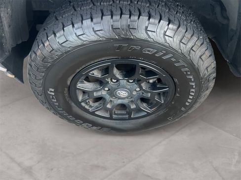 Used 2022 Toyota Tacoma SR5 image 14