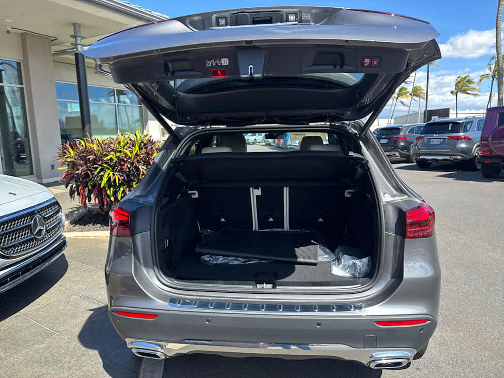 Used 2025 Mercedes-Benz GLA 250 4MATIC image 7