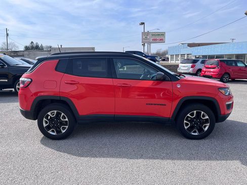 Used 2017 Jeep Compass Trailhawk image 2