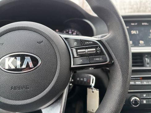 Used 2019 Kia Optima LX image 17