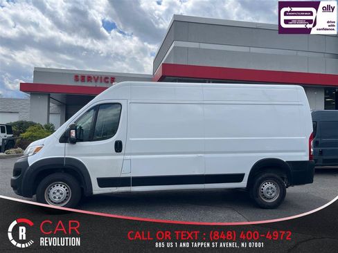 Used 2025 RAM ProMaster 2500 w/ Convenience Group FWD image 4