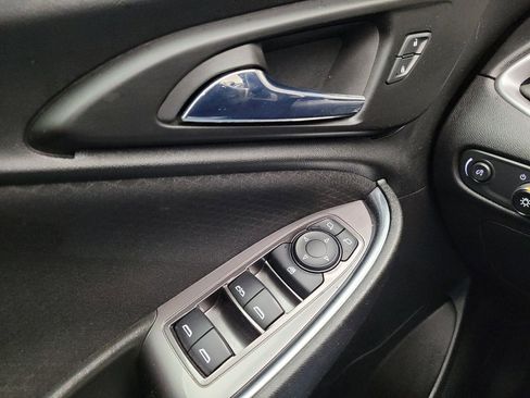 Used 2022 Chevrolet Malibu LT FWD image 27