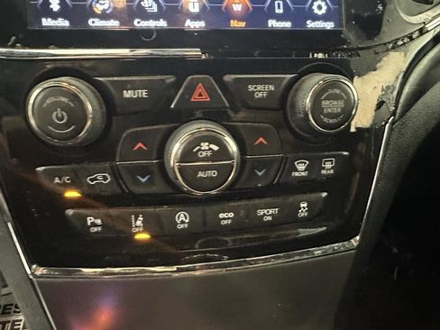 Used 2021 Jeep Grand Cherokee Freedom Edition image 23