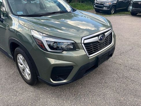 Used 2021 Subaru Forester AWD/4WD image 8