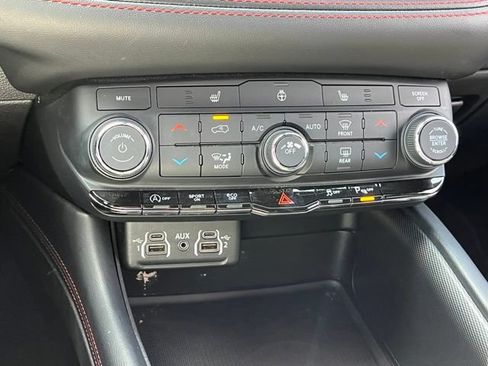 Certified 2025 Dodge Durango GT AWD/4WD image 21
