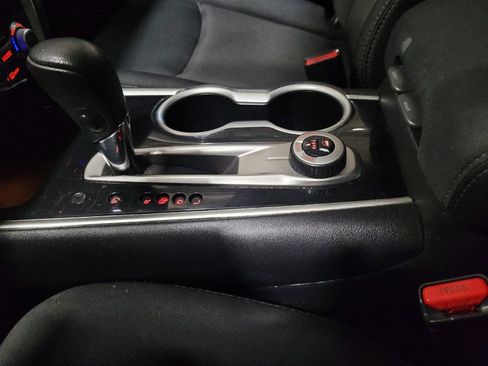 Used 2017 Nissan Pathfinder SV AWD/4WD image 26