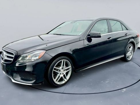 Used 2014 Mercedes-Benz E 350 4MATIC Sedan image 2
