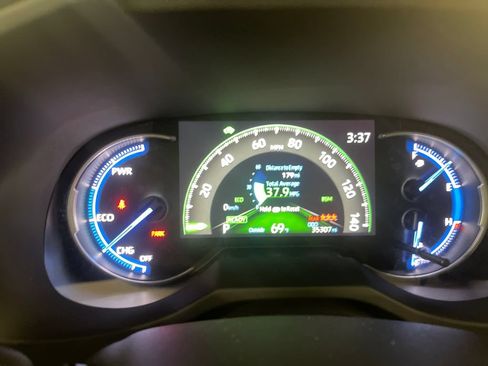 Certified 2024 Toyota RAV4 LE AWD/4WD image 20