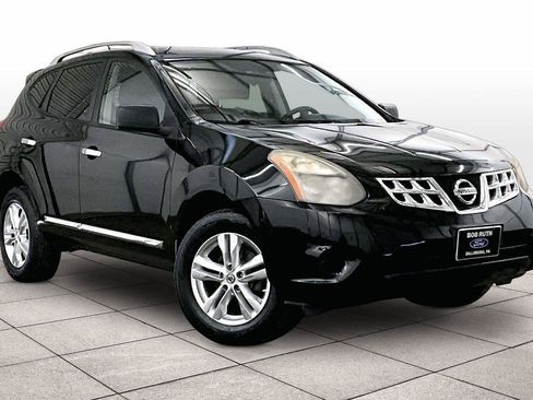 Used 2015 Nissan Rogue S w/ Convenience Package image 3