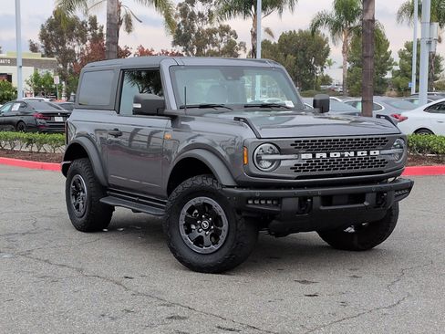 Used 2023 Ford Bronco Badlands image 2