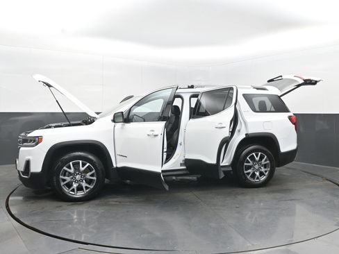 Used 2023 GMC Acadia SLT image 43