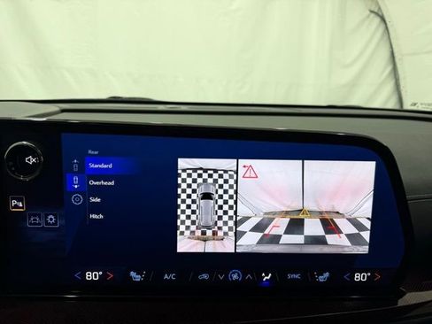 Used 2024 Chevrolet Traverse Z71 w/ LPO, Floor Liner Package image 37