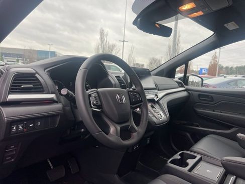 Certified 2026 Honda Odyssey Sport-L image 11