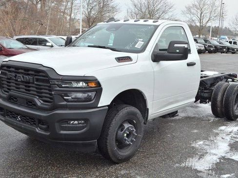New 2026 RAM 3500 Tradesman image 4