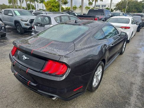 Used 2023 Ford Mustang Coupe image 3