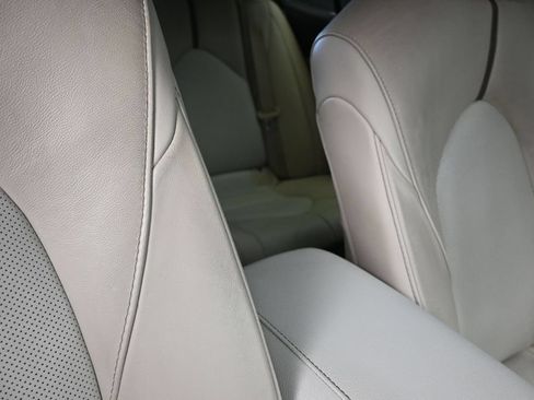 Used 2020 Toyota Camry XLE FWD image 26