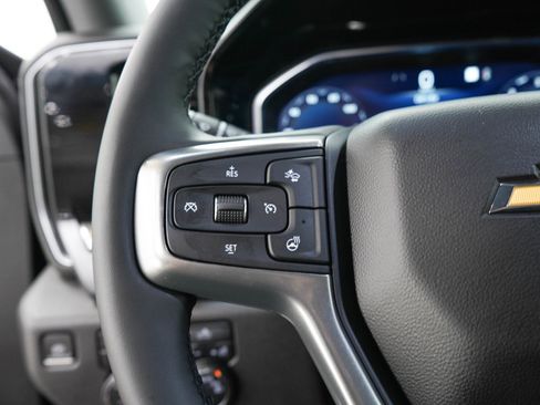 Used 2023 Chevrolet Silverado 1500 LT AWD/4WD image 27