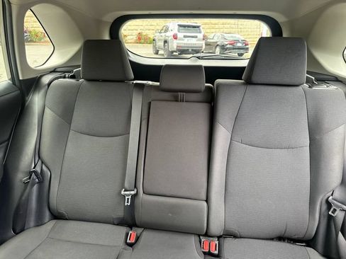 Used 2019 Toyota RAV4 LE w/ All Weather Liner Package AWD/4WD image 27