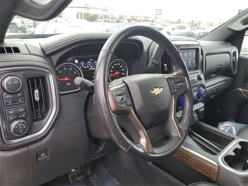 Used 2022 Chevrolet Silverado 1500 High Country w/ Z71 Off-Road Package image 8