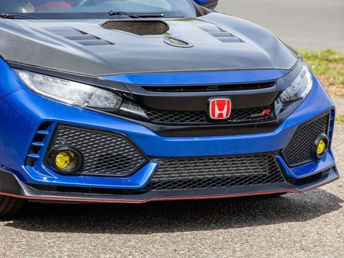Used 2018 Honda Civic Type R image 6