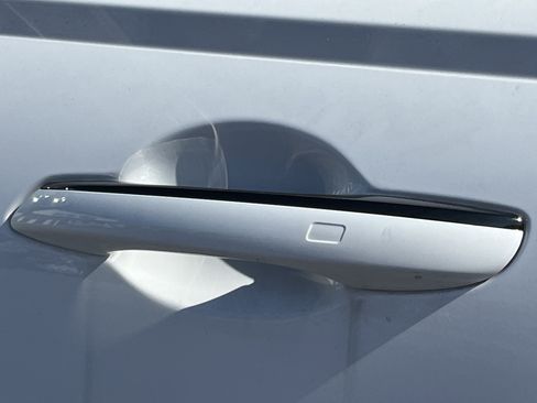 Used 2025 Genesis GV70 3.5T Sport w/ Sport Advanced Package image 34