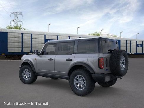 New 2025 Ford Bronco Badlands image 4