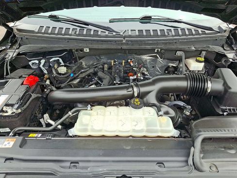 Used 2024 Ford Expedition Limited AWD/4WD image 32