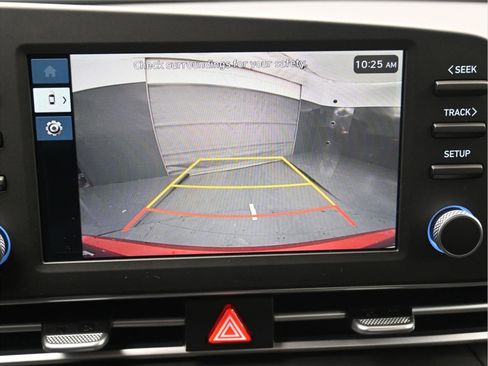 New 2026 Hyundai Elantra SE FWD image 6
