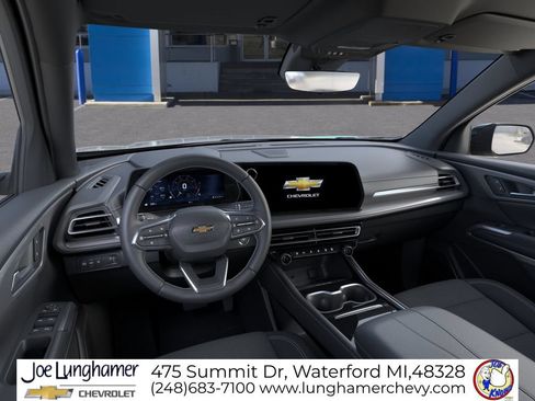 New 2027 Chevrolet Traverse LT w/ Driver Confidence Package FWD image 17