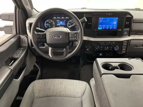 Used 2025 Ford F250 XLT image 29