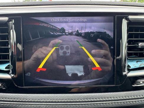 Used 2018 Chrysler Pacifica Limited FWD image 21