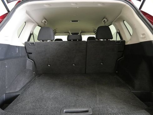 Used 2023 Nissan Rogue SV FWD image 23