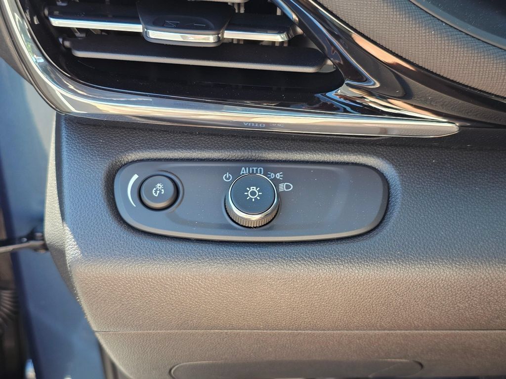 New 2026 Buick Envista Sport Touring w/ Convenience I Package FWD image 23