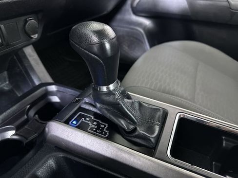 Used 2019 Toyota Tacoma SR5 RWD image 16