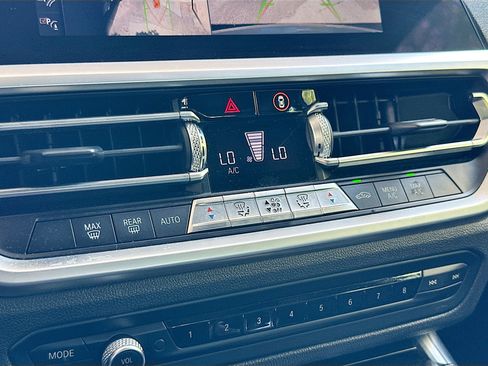 Used 2019 BMW 330i Sedan w/ Convenience Package RWD image 15