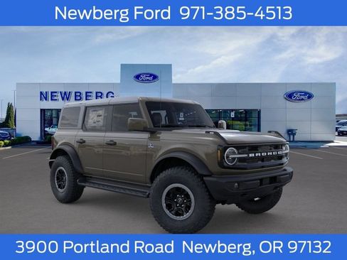 New 2026 Ford Bronco Outer Banks w/ Sasquatch Package AWD/4WD image 1