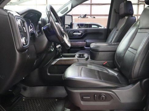 Used 2022 GMC Sierra 3500 Denali w/ Denali Black Diamond Edition AWD/4WD image 6