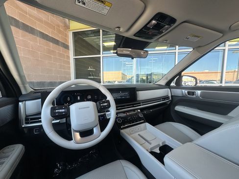 Used 2024 Hyundai Santa Fe SEL image 17