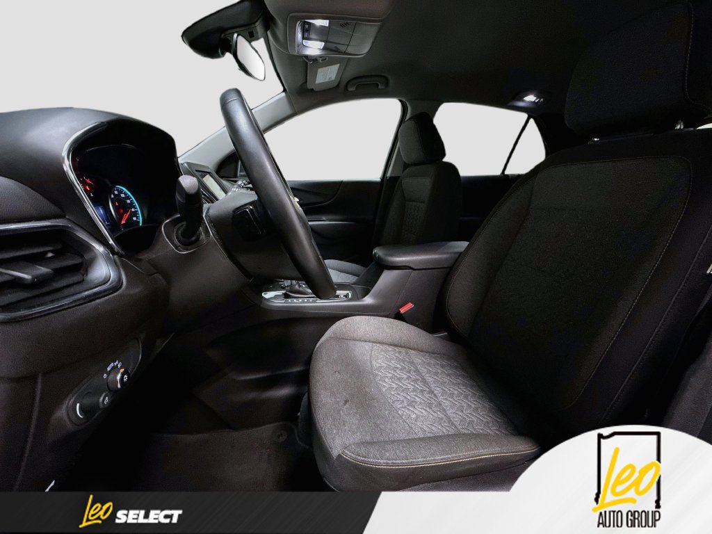 Used 2023 Chevrolet Equinox LT FWD image 23