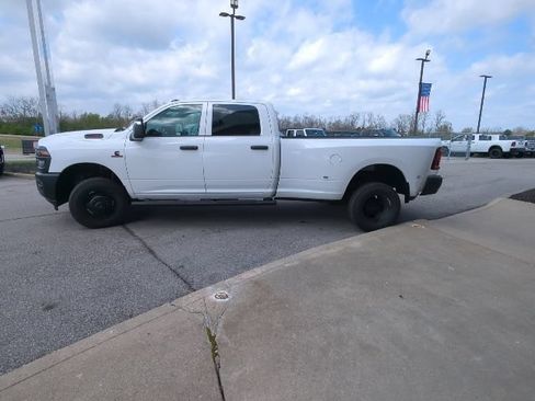 New 2026 RAM 3500 Tradesman AWD/4WD image 26